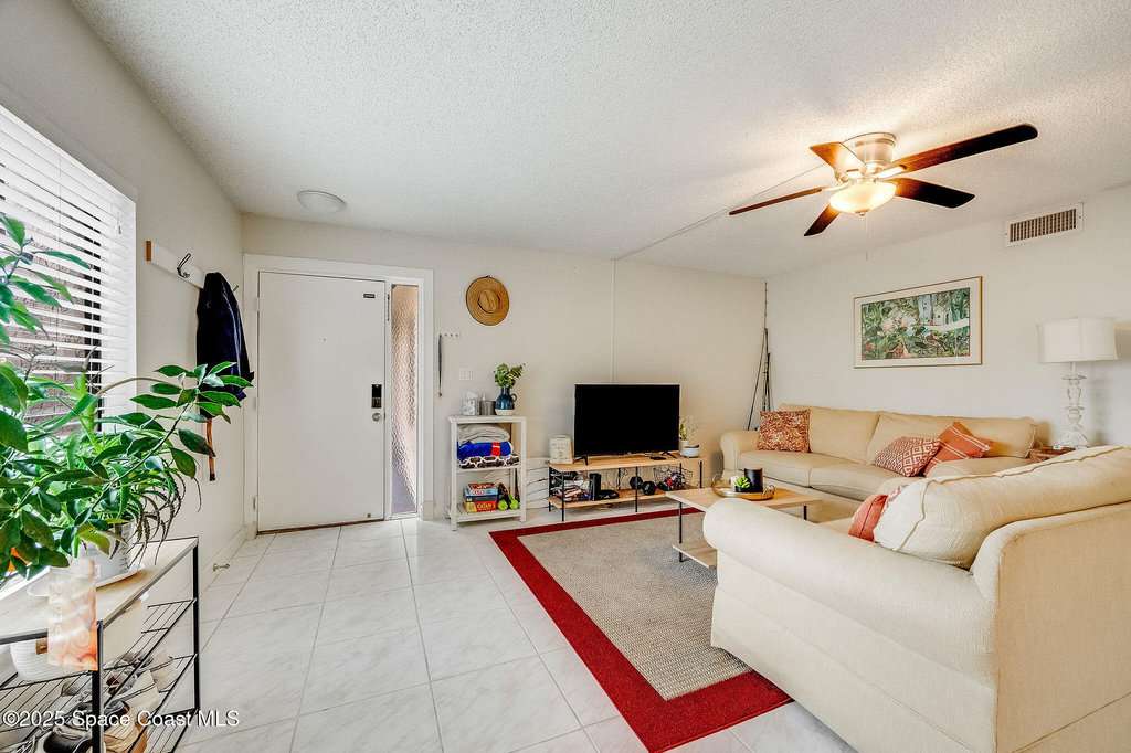 200 International Drive - Photo 2
