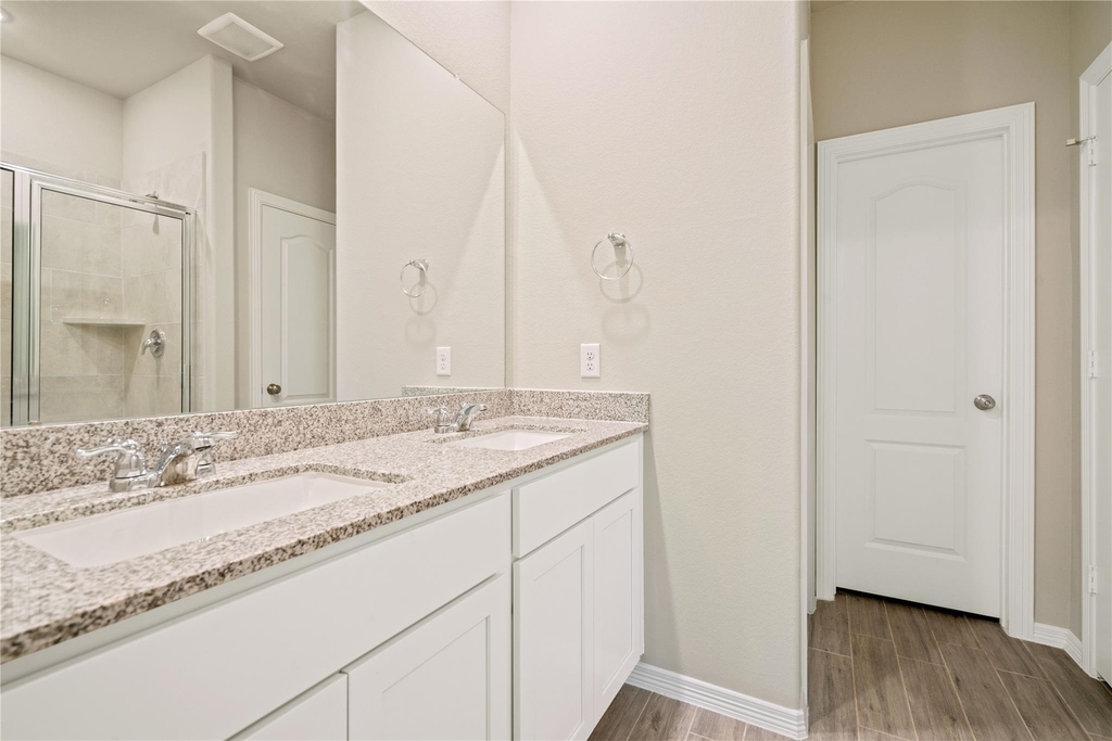10714 Catclaw Court - Photo 11
