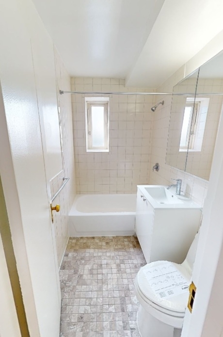 1st Avenue - Photo 3
