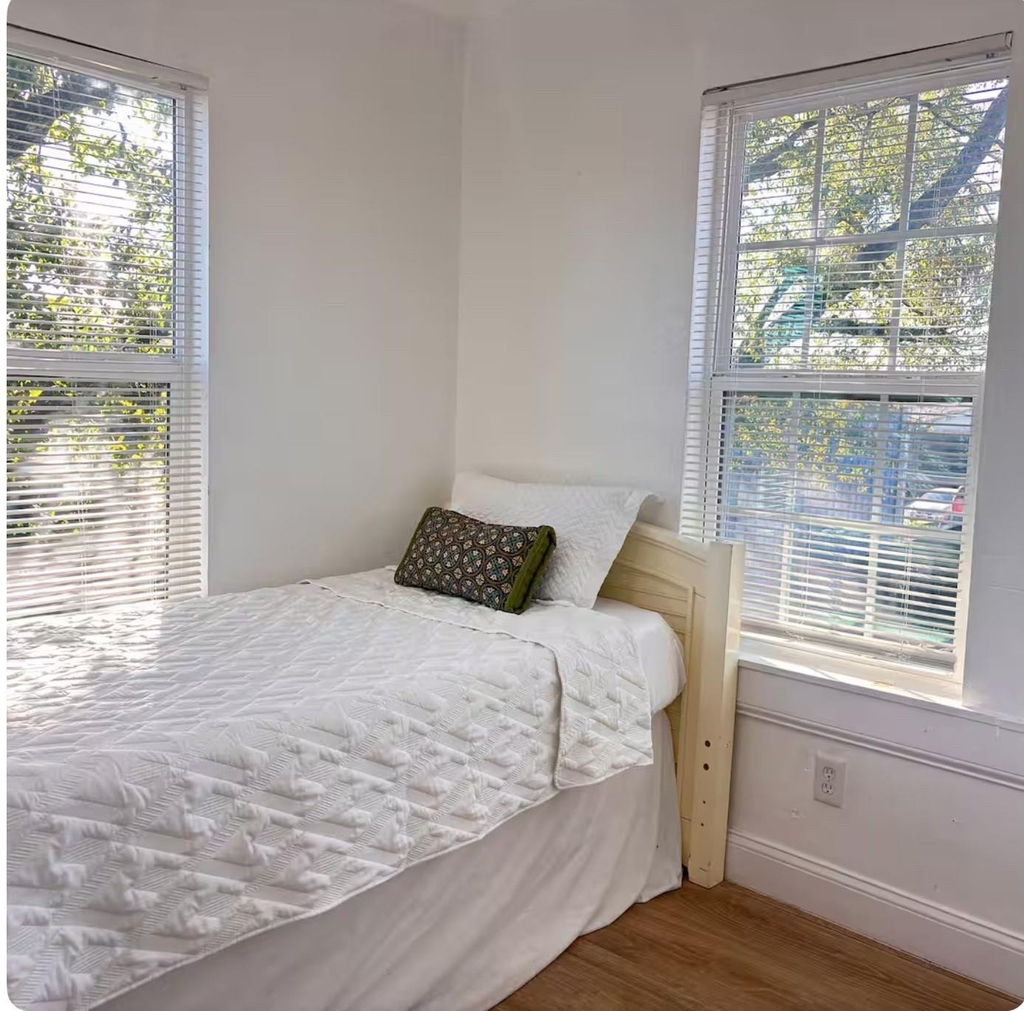 6835 Avenue Q Avenue - Photo 3