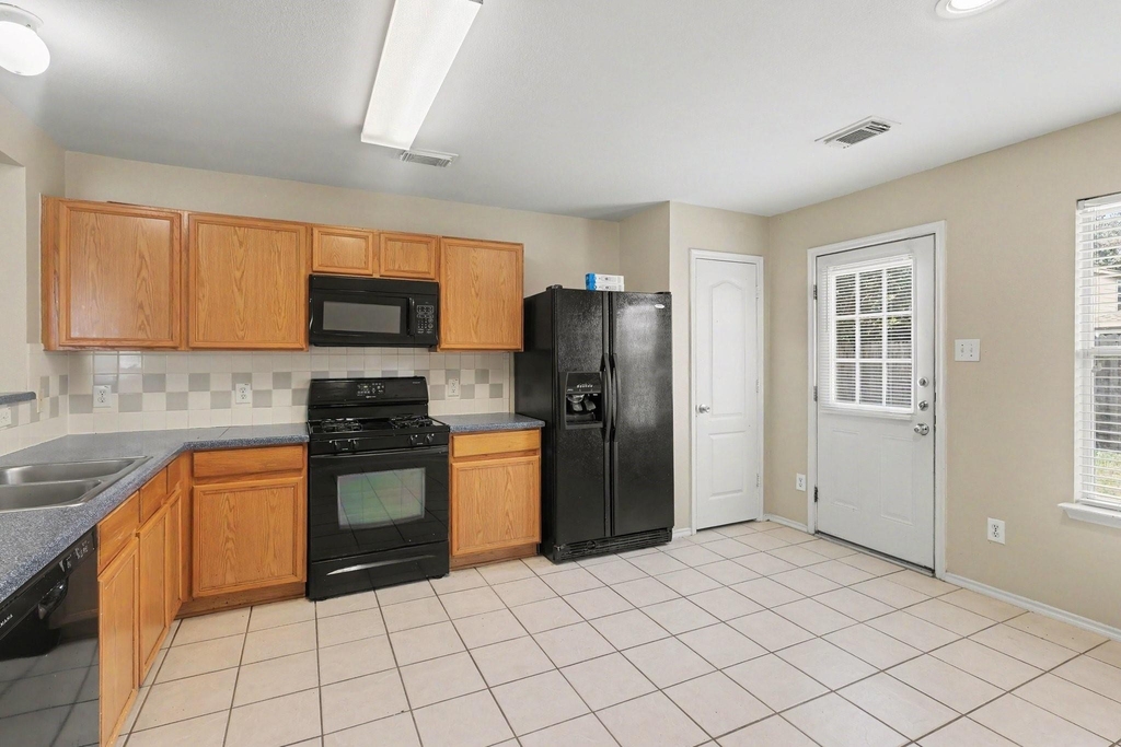 11419 Flying Geese Lane - Photo 4