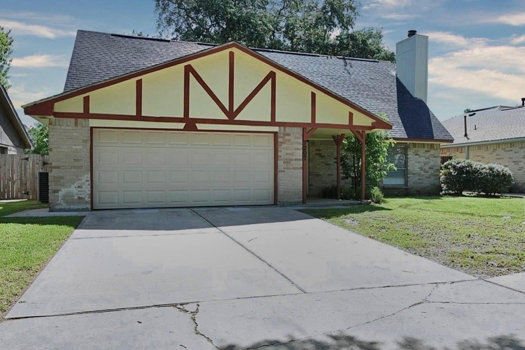 7207 San Pablo Drive - Photo 2