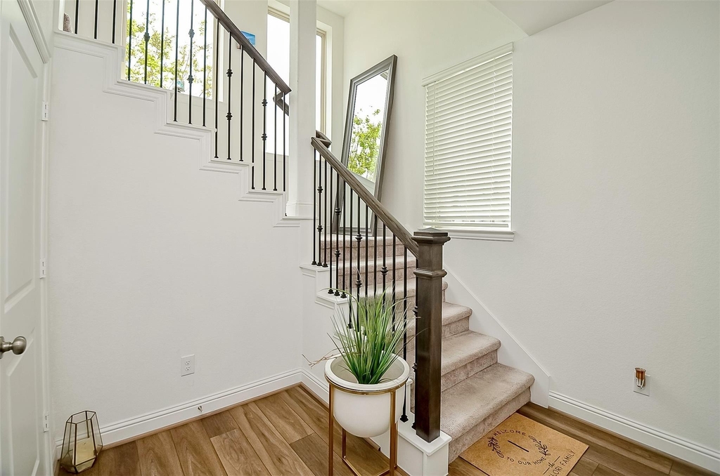 11021 Mikula Drive - Photo 37