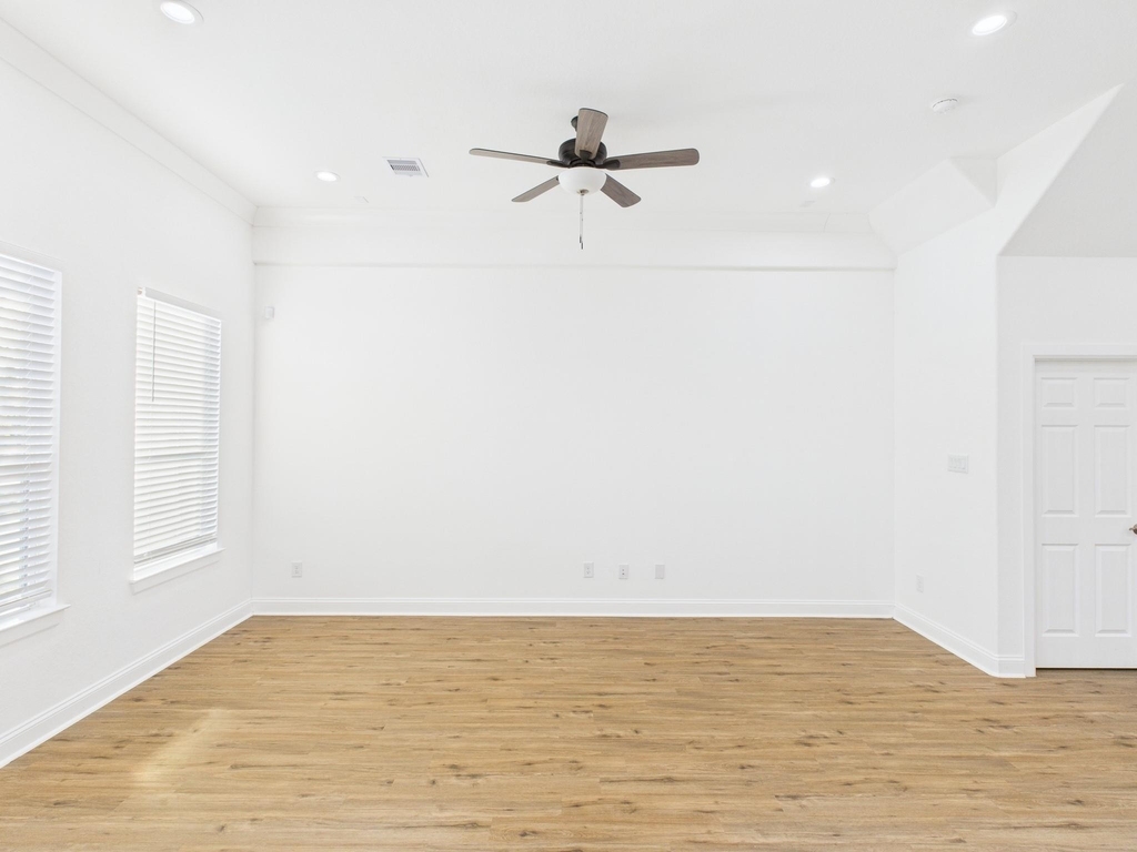 4619 Stassen Street - Photo 2