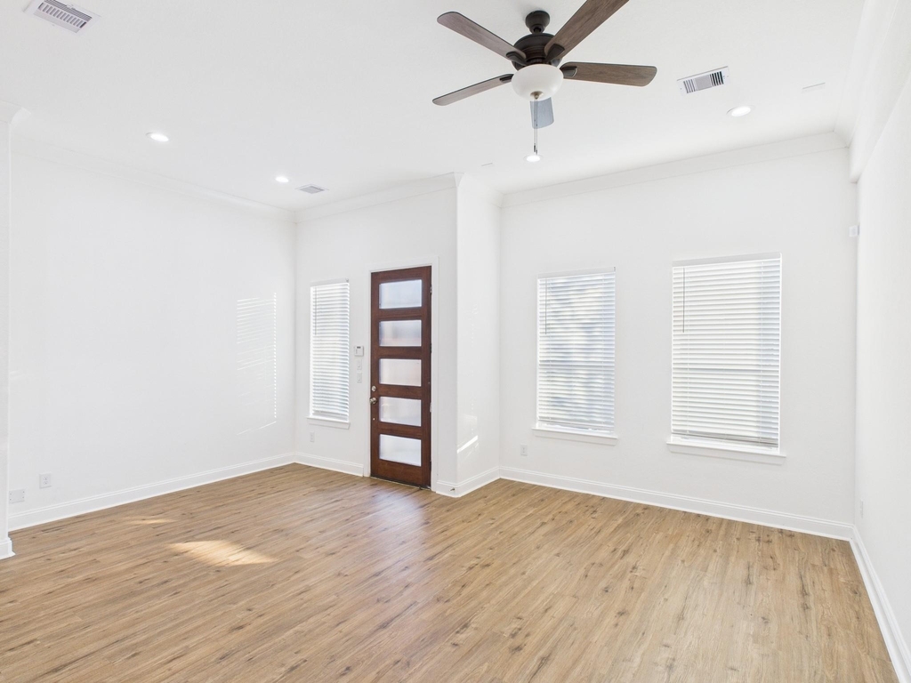 4619 Stassen Street - Photo 3