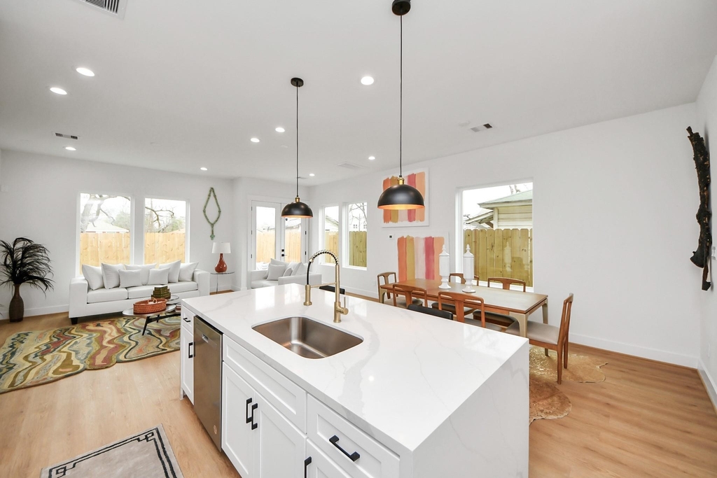 4415 Coke Street - Photo 11