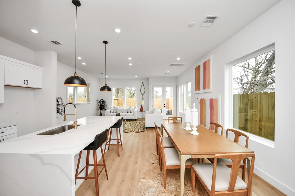 4415 Coke Street - Photo 6