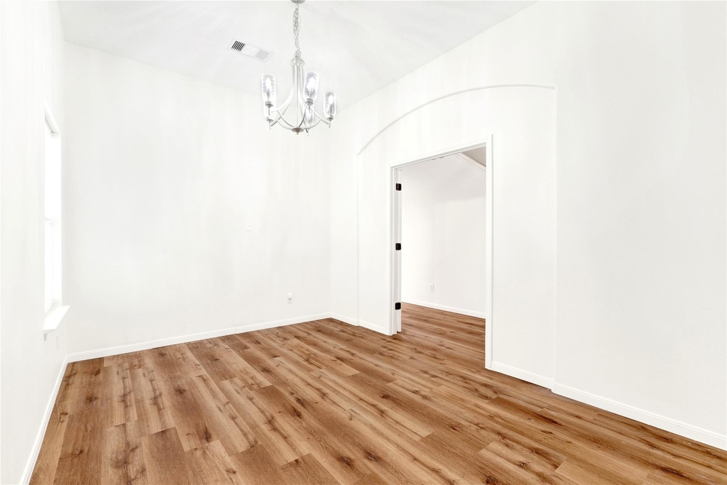 8518 Windy Thicket Lane - Photo 4