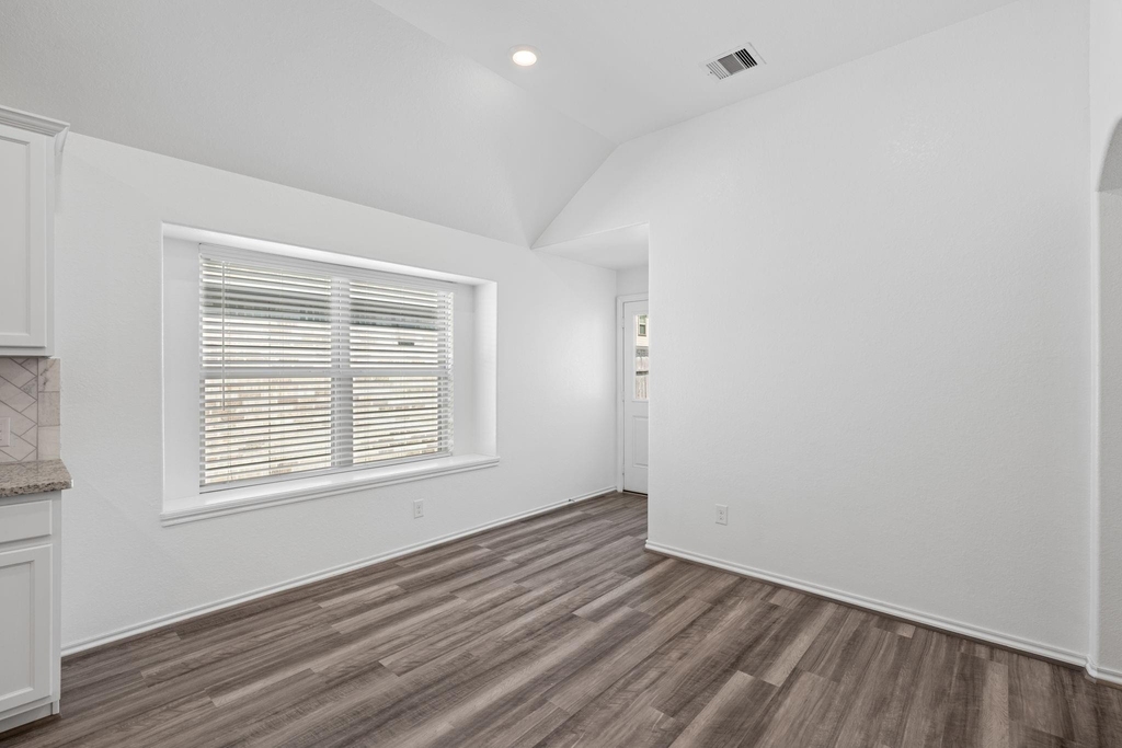 25702 Bottlebrush Sedge Street - Photo 11