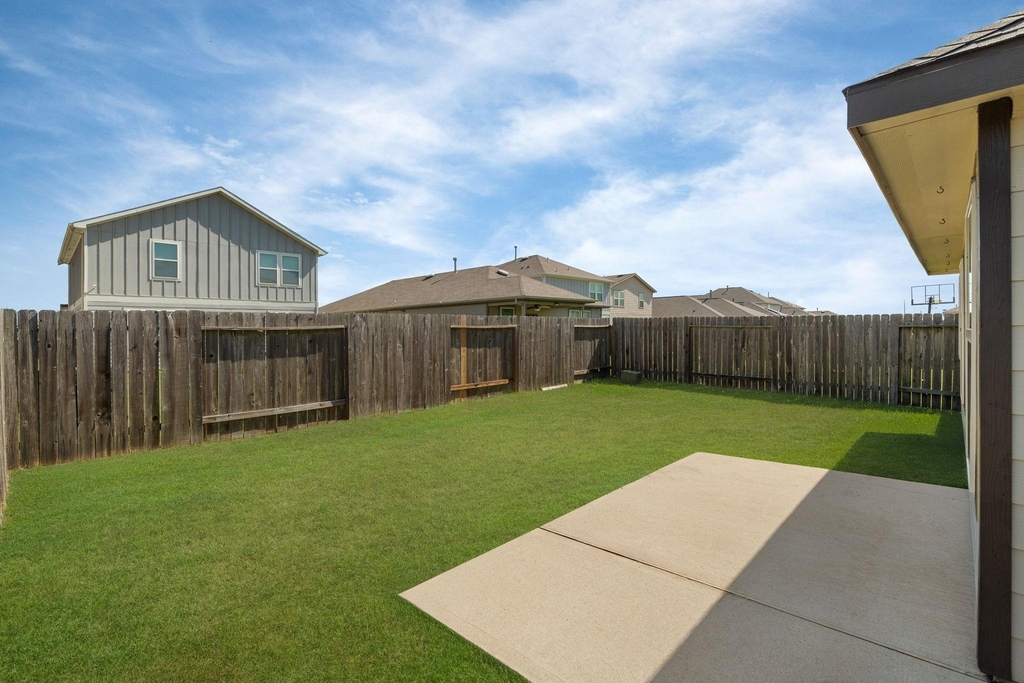 25702 Bottlebrush Sedge Street - Photo 31