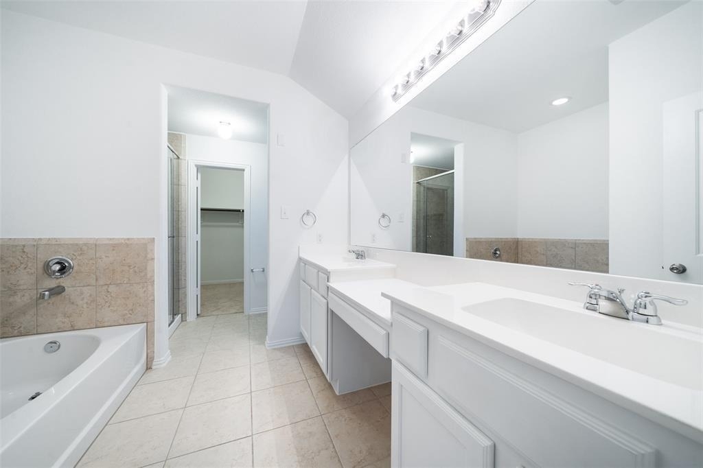 16323 Hillside Garden Lane - Photo 9