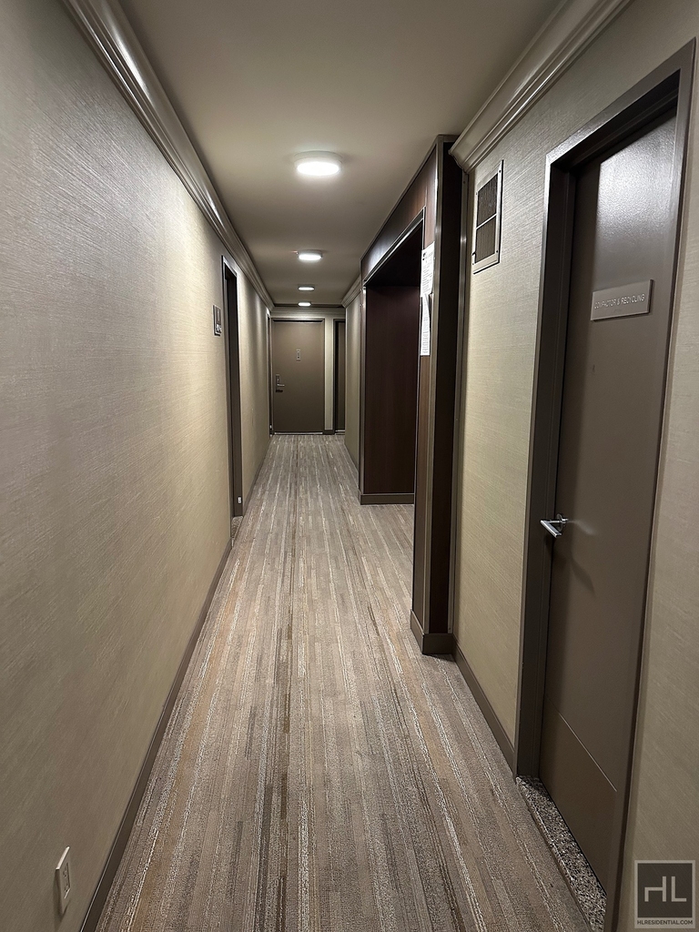 East 49 Street - Photo 0