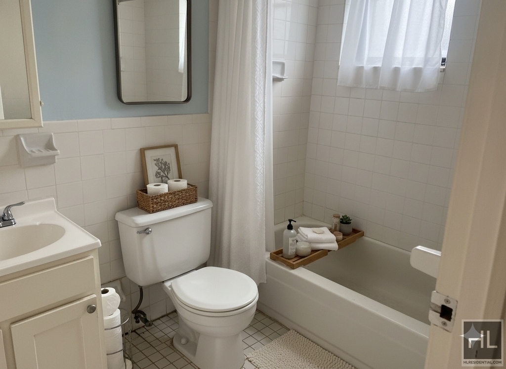 East 89 Street - Photo 4