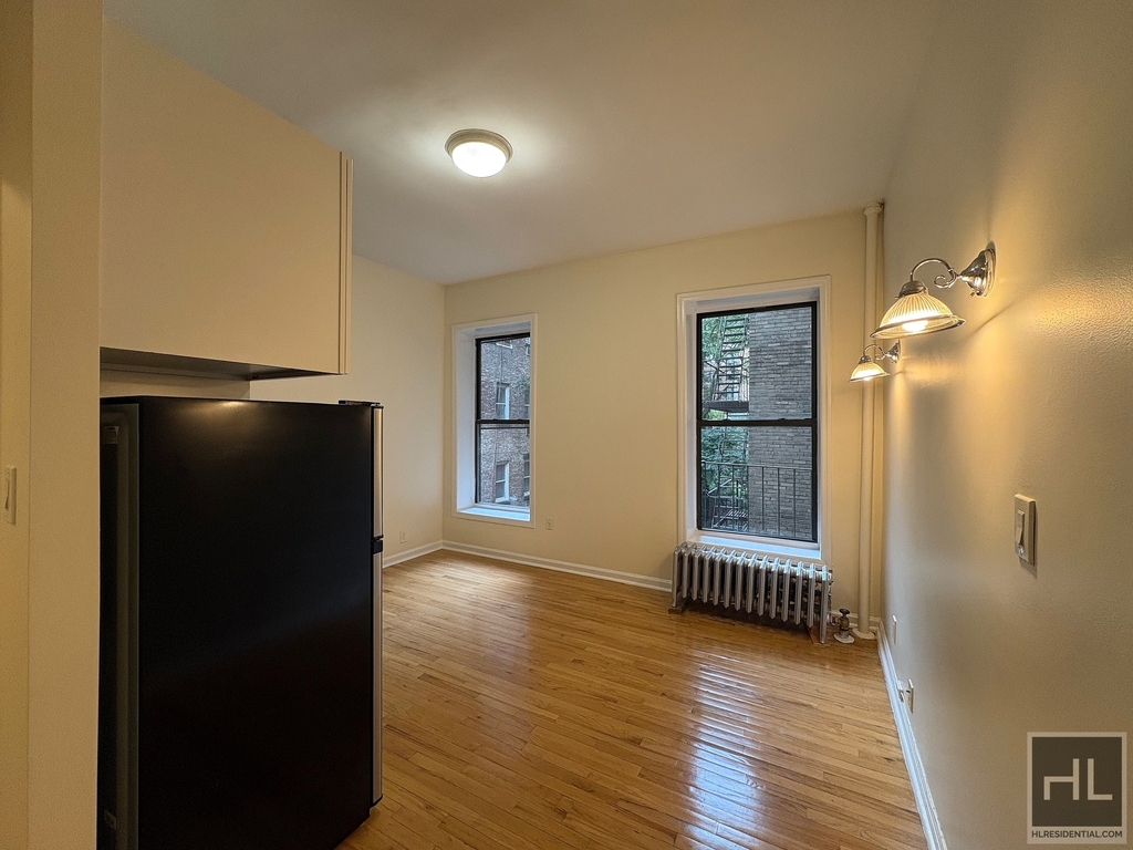 West 72 Street - Photo 3