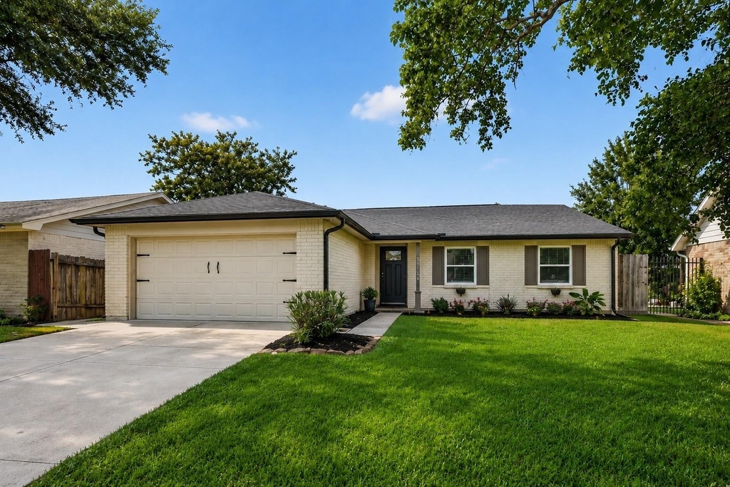 24014 Nomini Hall Lane - Photo 0