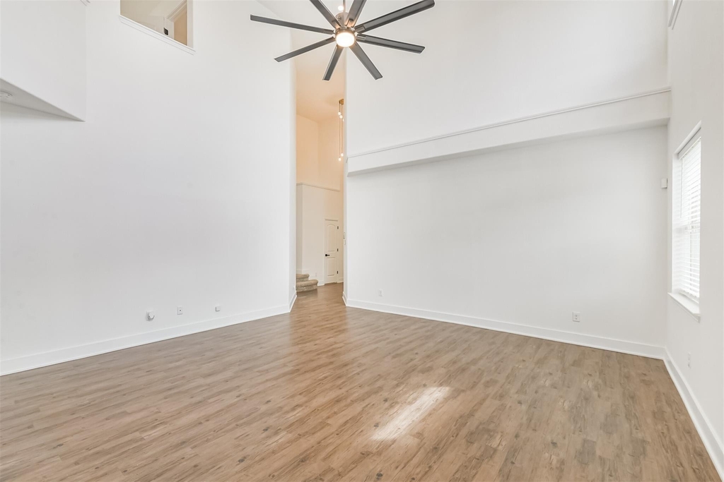 15203 Lake Powell Drive - Photo 4