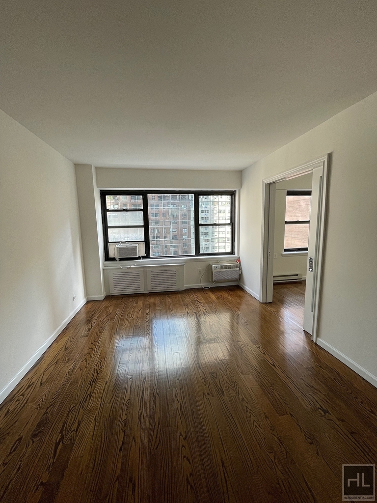 East 57 Street - Photo 1