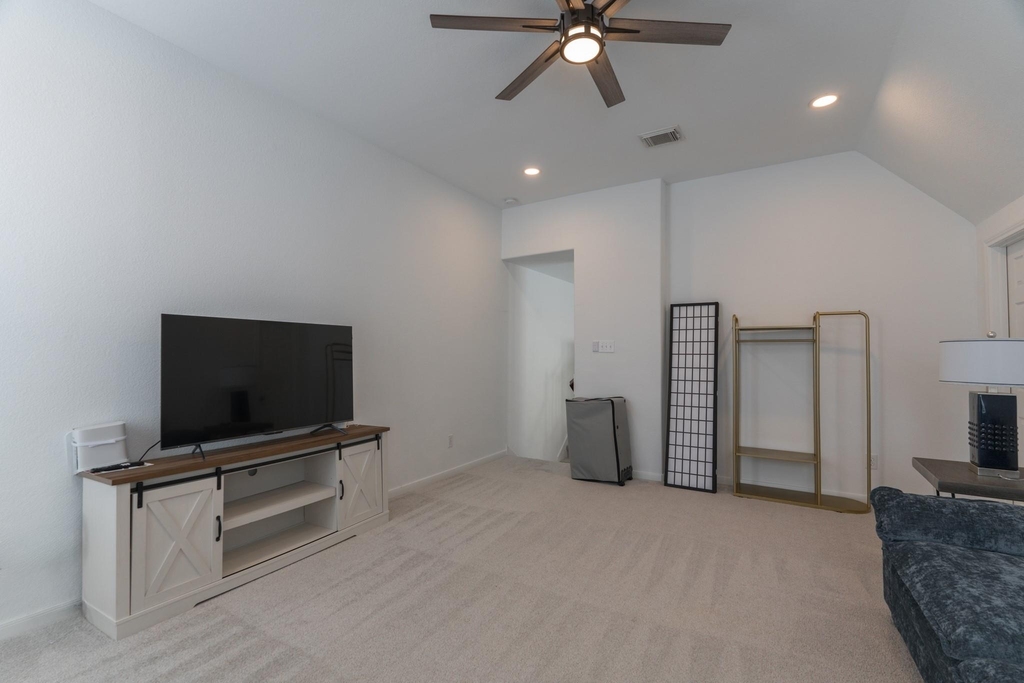 135 S Rocky Point Circle - Photo 15