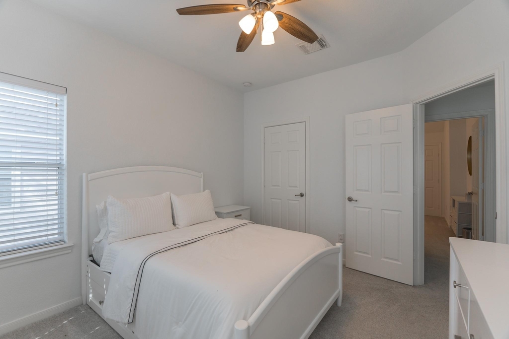 135 S Rocky Point Circle - Photo 18
