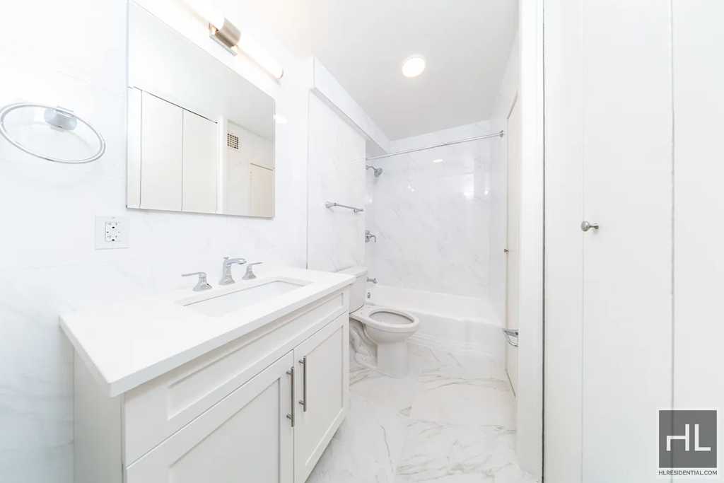 East 36 Street - Photo 3