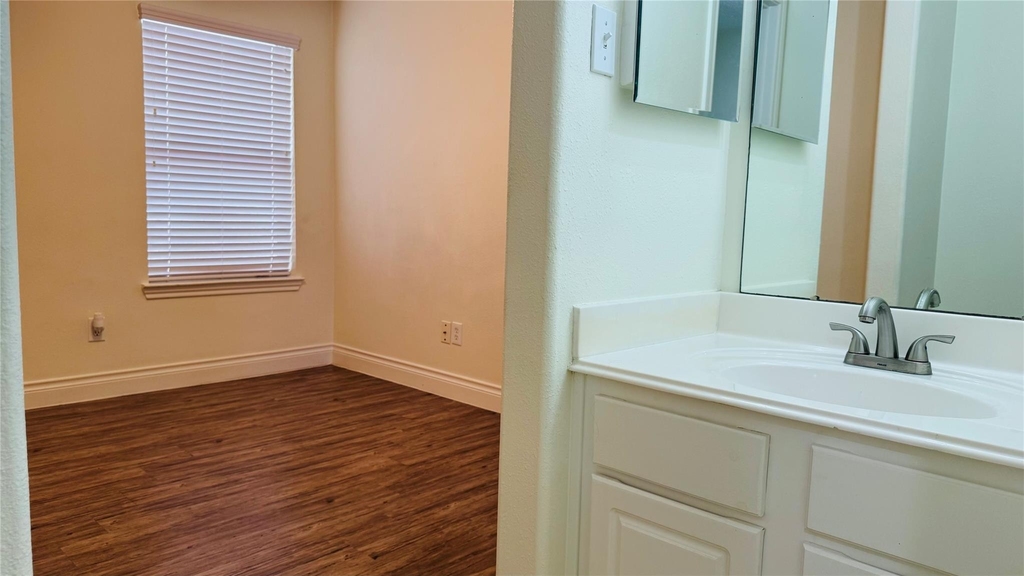 20210 Glen Burn Court - Photo 15