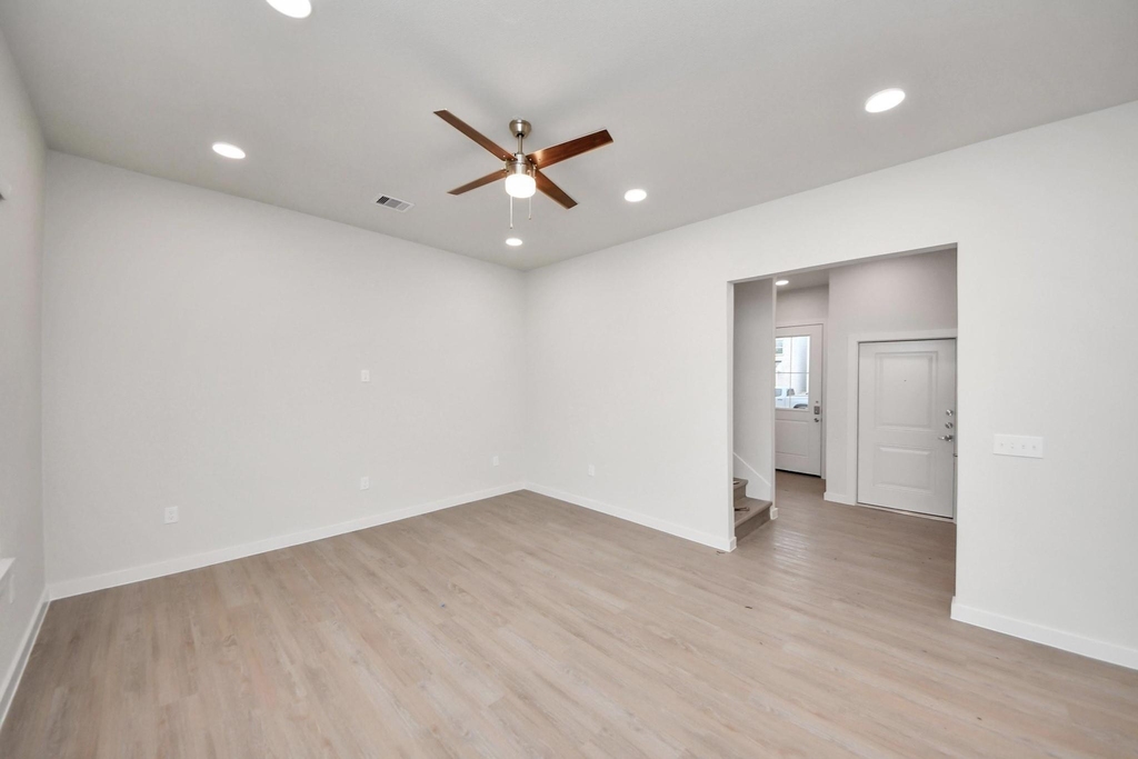 7330 Leighton Meadow Lane - Photo 20