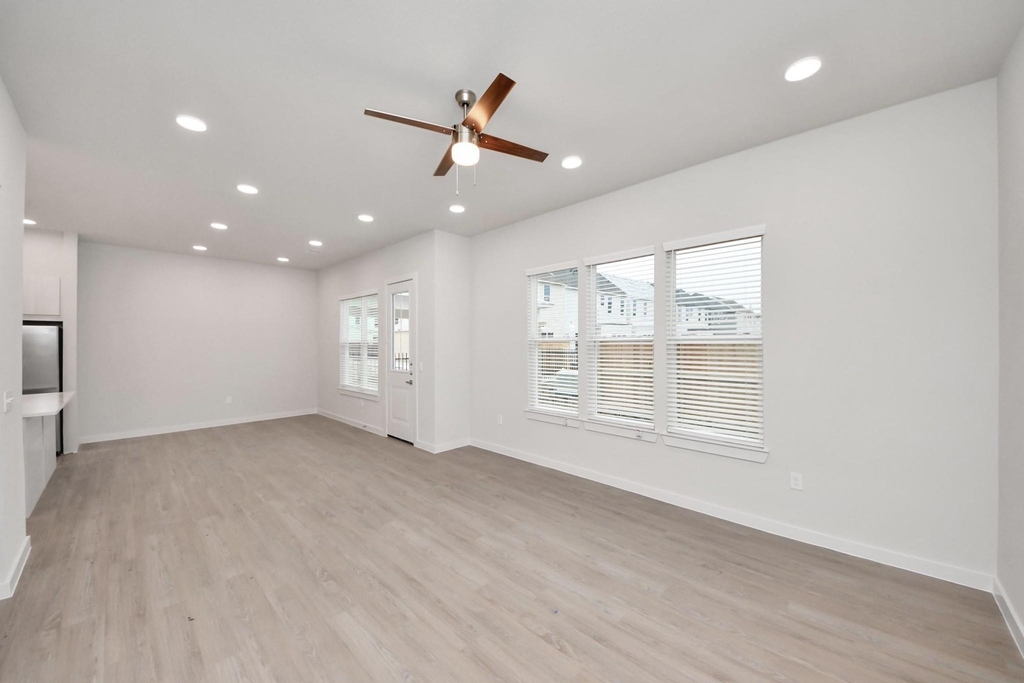7330 Leighton Meadow Lane - Photo 17