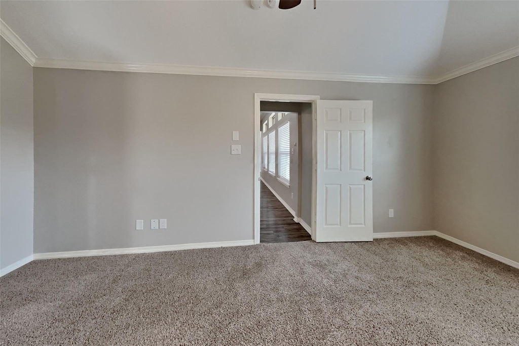 8227 Sports Haven Drive - Photo 8