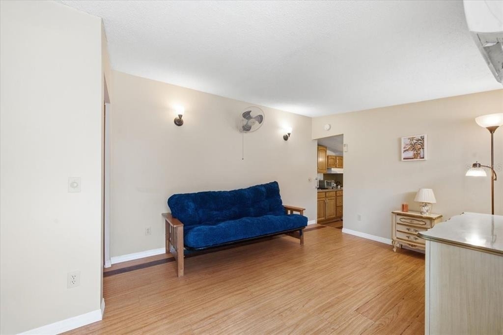 7505 Fairlane Avenue - Photo 36