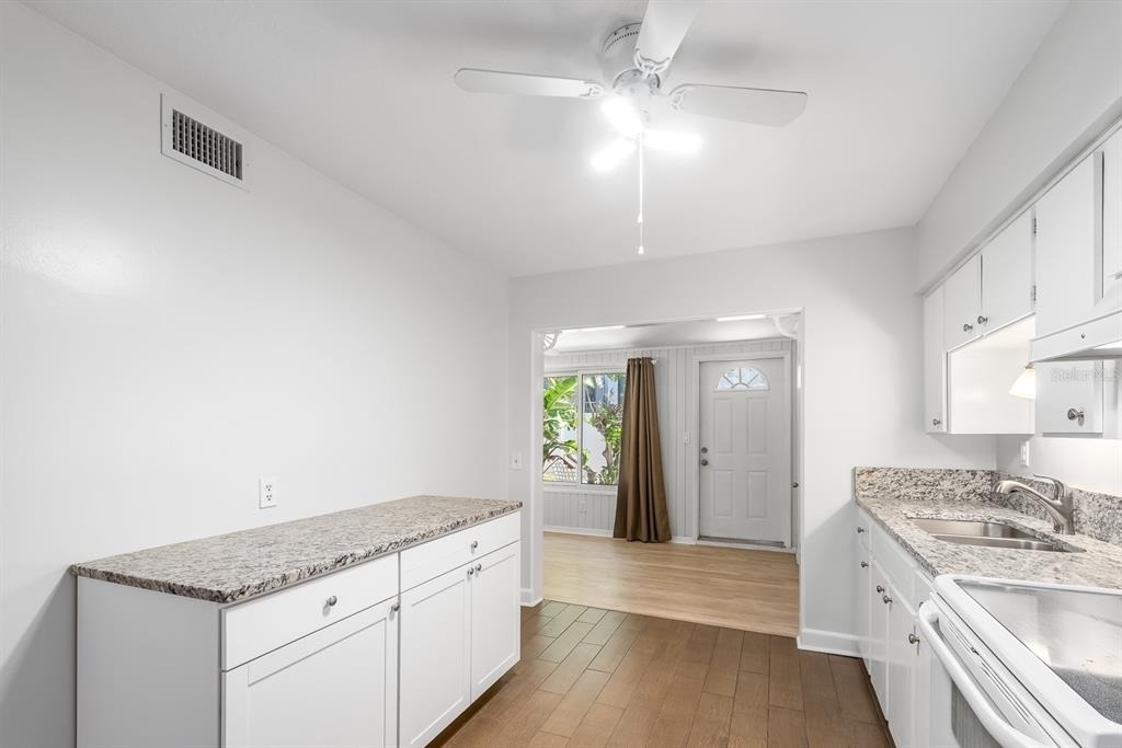 3775 59th Street N - Photo 20