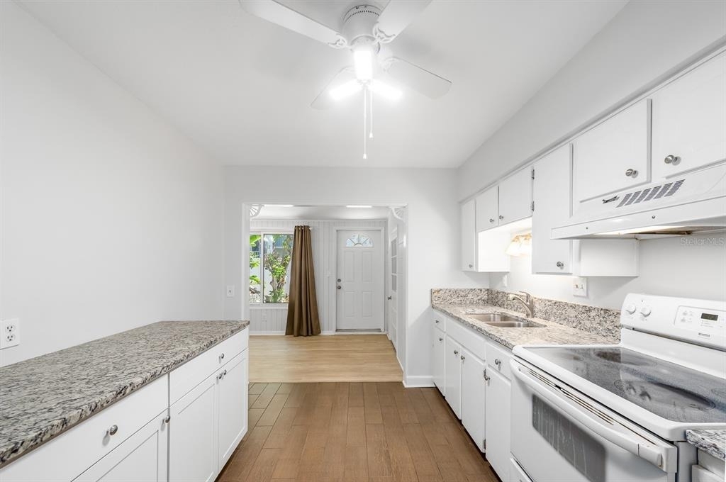 3775 59th Street N - Photo 18