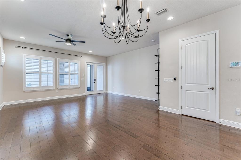 213 S Westland Avenue - Photo 18