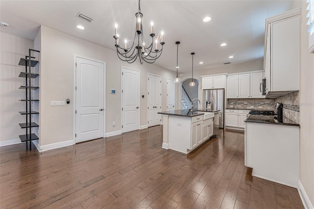 213 S Westland Avenue - Photo 17