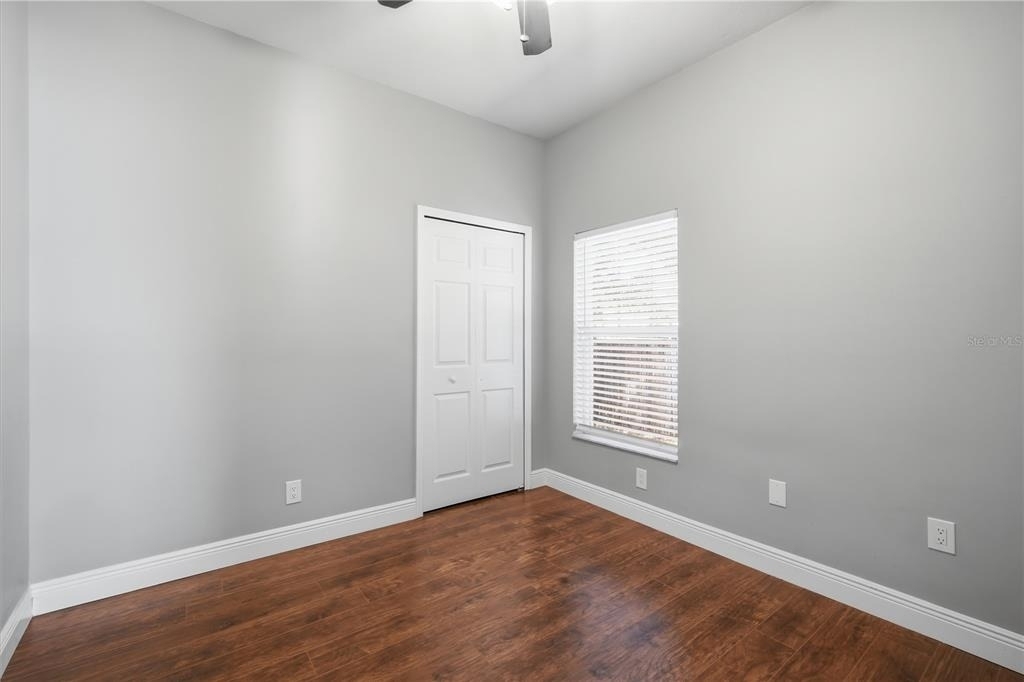 7605 N Dixon Avenue - Photo 16