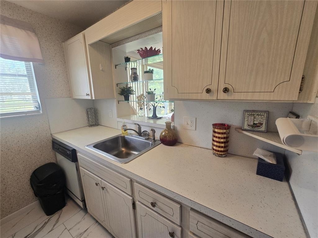 5750 80th Street N - Photo 29