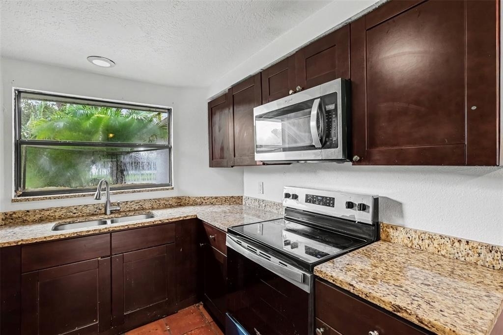 913 Lytle Street Sw - Photo 11