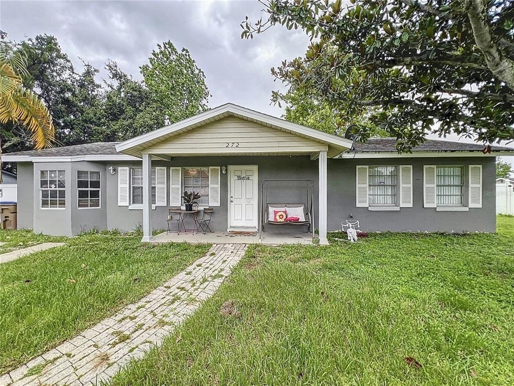 272 Florida Parkway - Photo 0