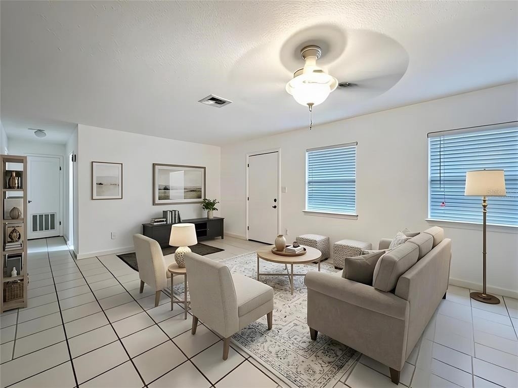272 Florida Parkway - Photo 1