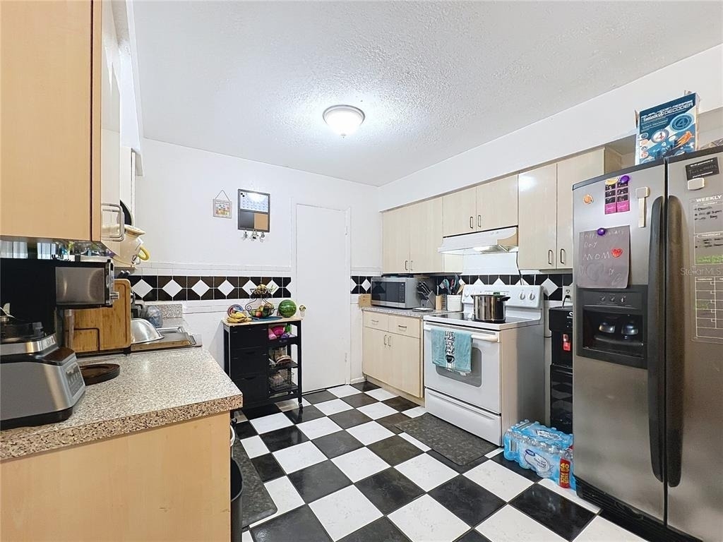 272 Florida Parkway - Photo 10