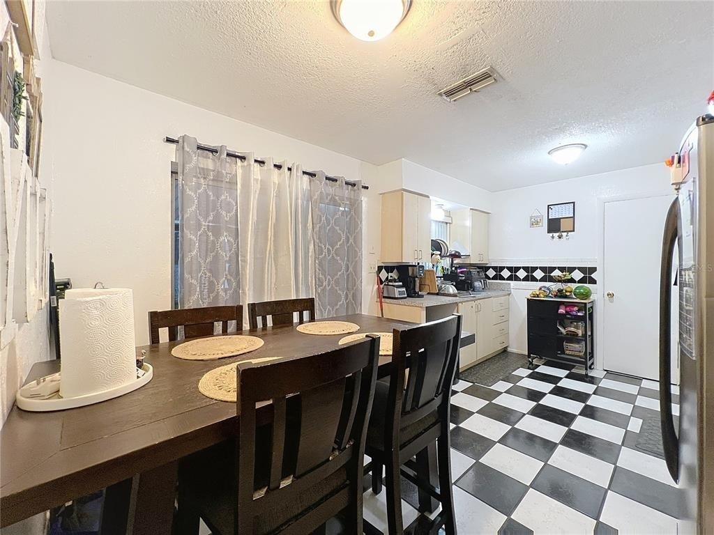 272 Florida Parkway - Photo 5