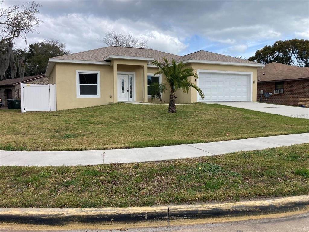 925 Lora Street - Photo 0