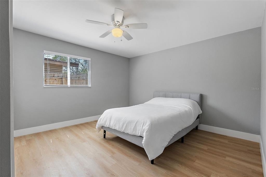 3926 Helena Street Ne - Photo 20