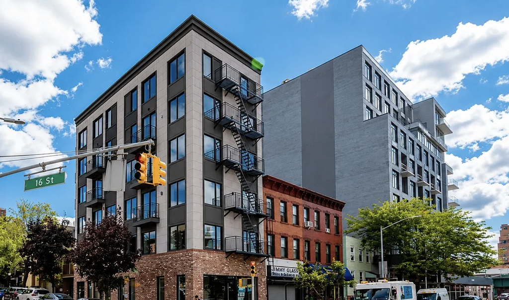 561 4th Avenue - Photo 10