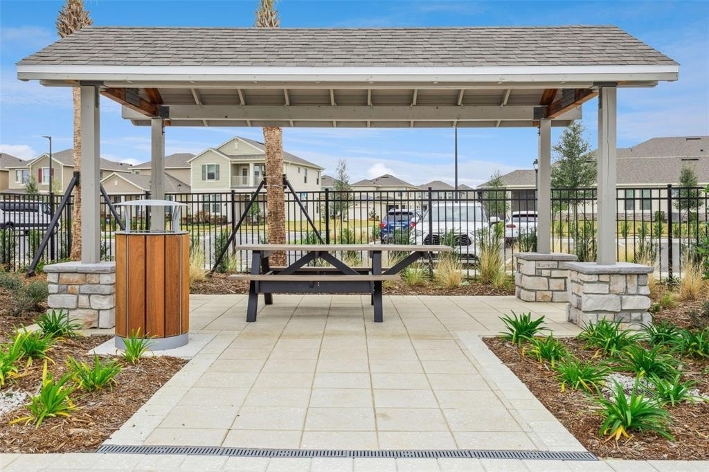 16588 Barbours Creek Way - Photo 31
