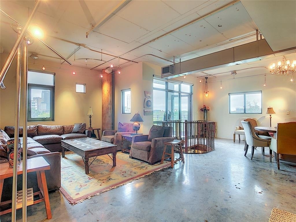 10 N Summerlin Avenue - Photo 4