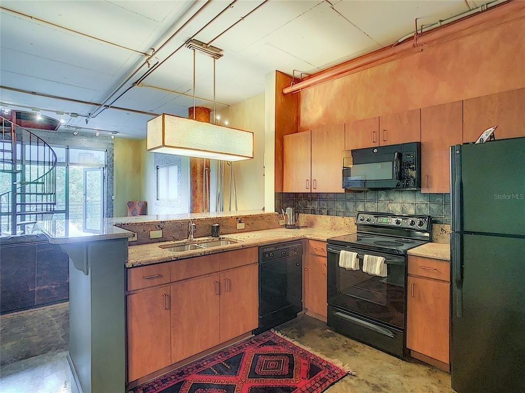 10 N Summerlin Avenue - Photo 20