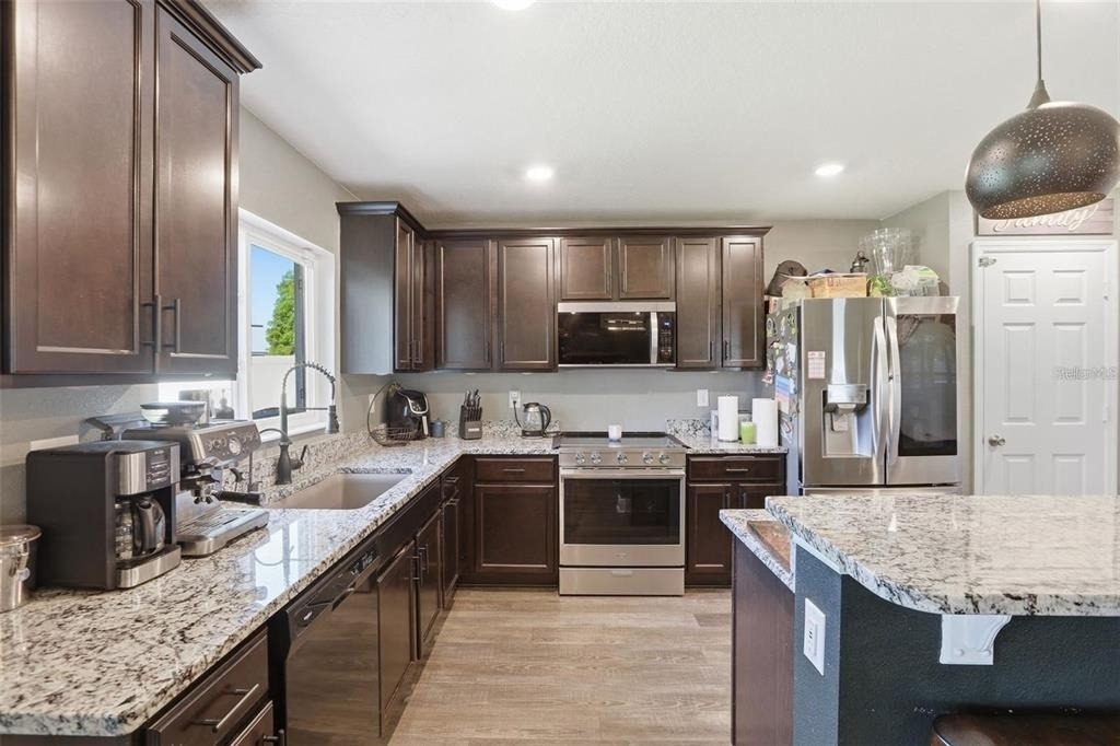 232 Lake Lucerne Way - Photo 10