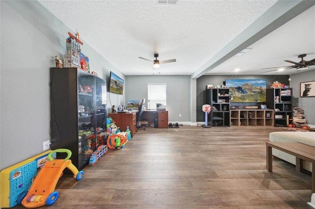 232 Lake Lucerne Way - Photo 3