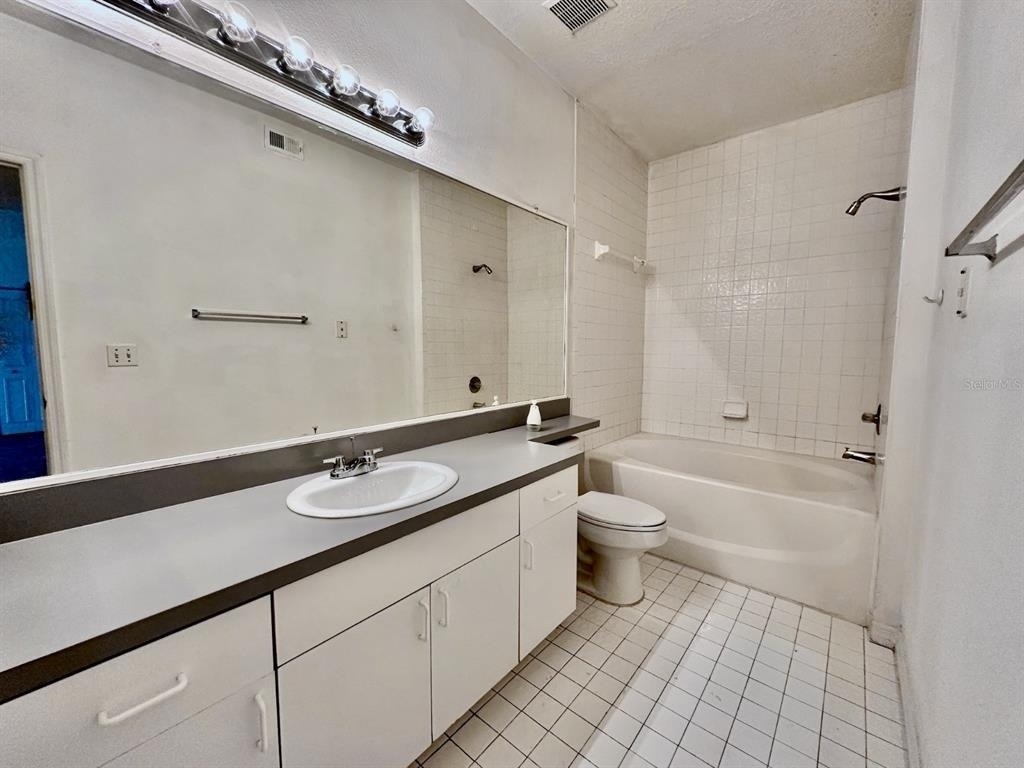 5518 Metrowest Boulevard - Photo 4