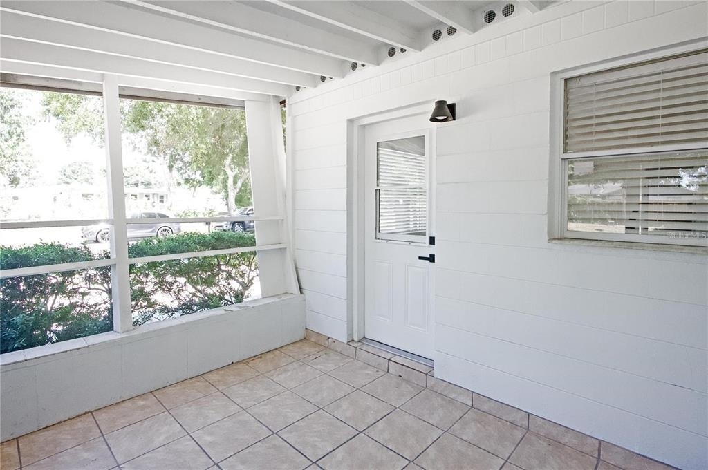 9001 82nd Street - Photo 28
